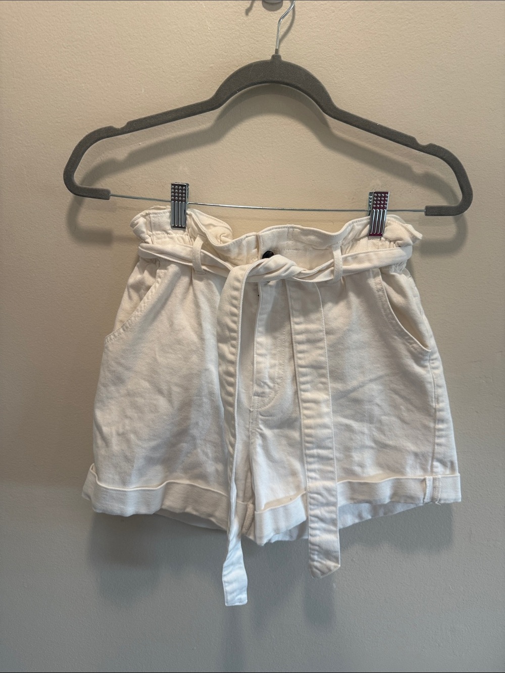 H&M Cream Paperbag Waist Tie Shorts